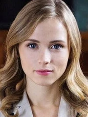 Анна Кошмал